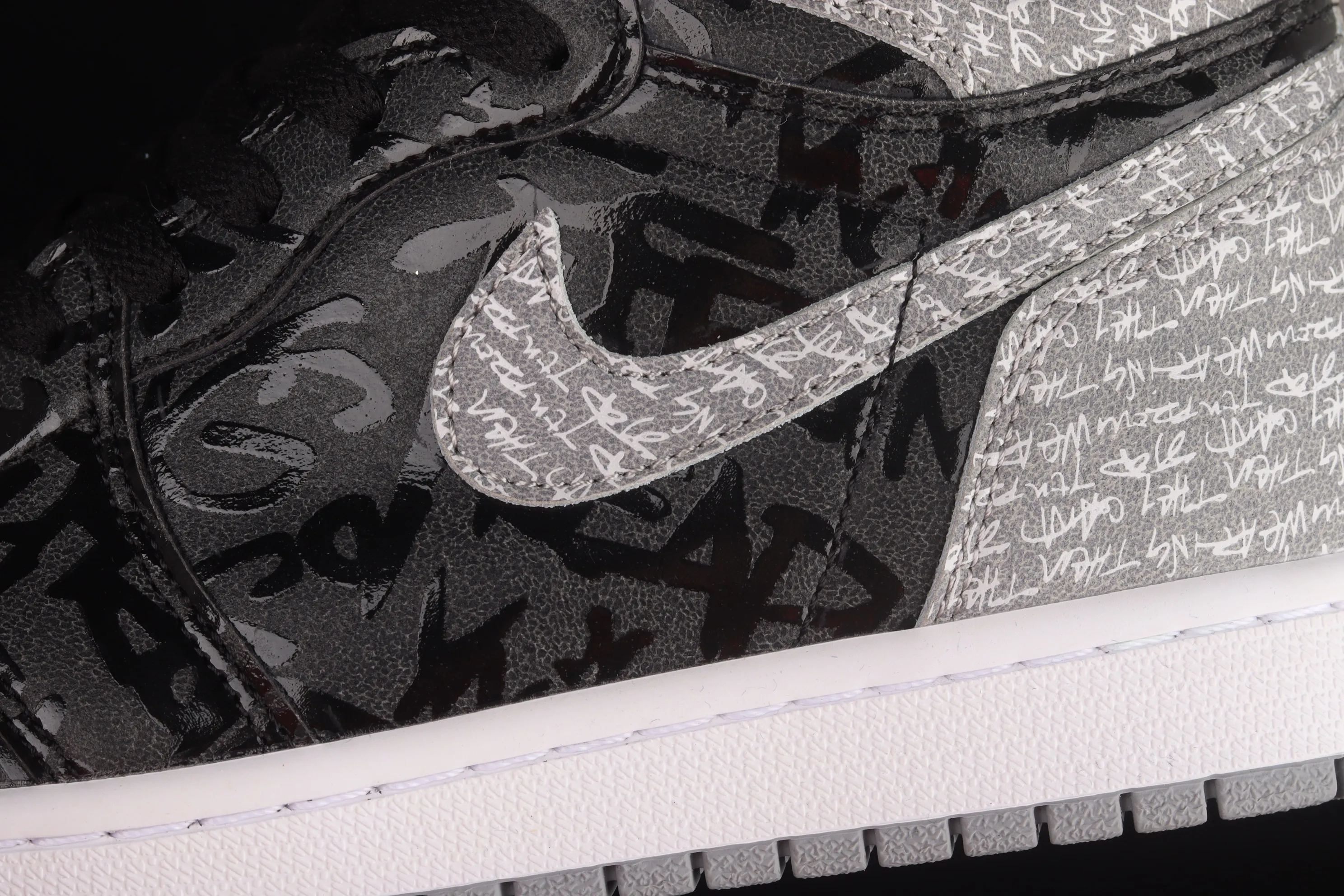 All categories Air Jordan Jordan series basketball shoes Air Jordan 1 High Cost-effective version Air Jordan 1 High OG "Rebellionaire" AJ1 Joe 1 black and gray banned "Rebelionaire" high-top basketball shoes 555088-036
